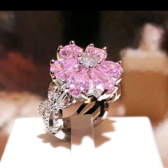 Beautiful Statement Flower Pink White Cubic Zirconia Silver Plated Ring Size 9 - Picture 1 of 10